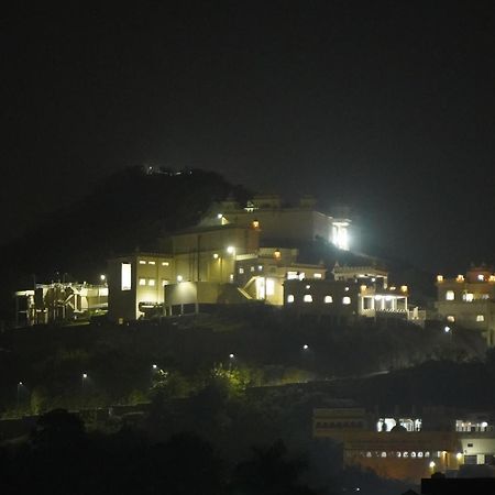 Shri Daulat Villas Ουνταϊπούρ Εξωτερικό φωτογραφία
